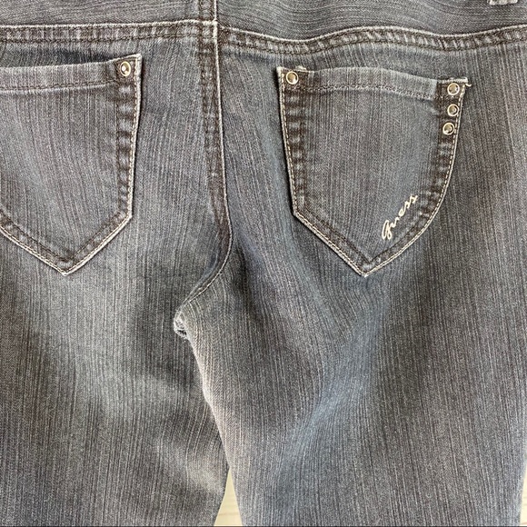 Guess bootcut jeans - Picture 4 of 6